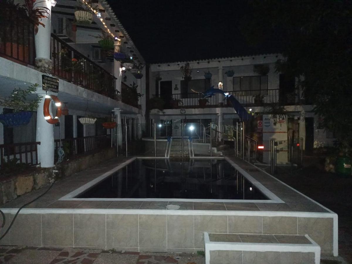 Hotel Villa Maritza Melgar Dış mekan fotoğraf